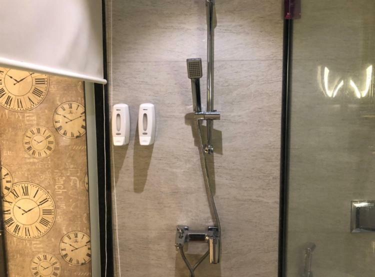 Virat Ambe Sports Club Hotel Ulhasznagar Kültér fotó
