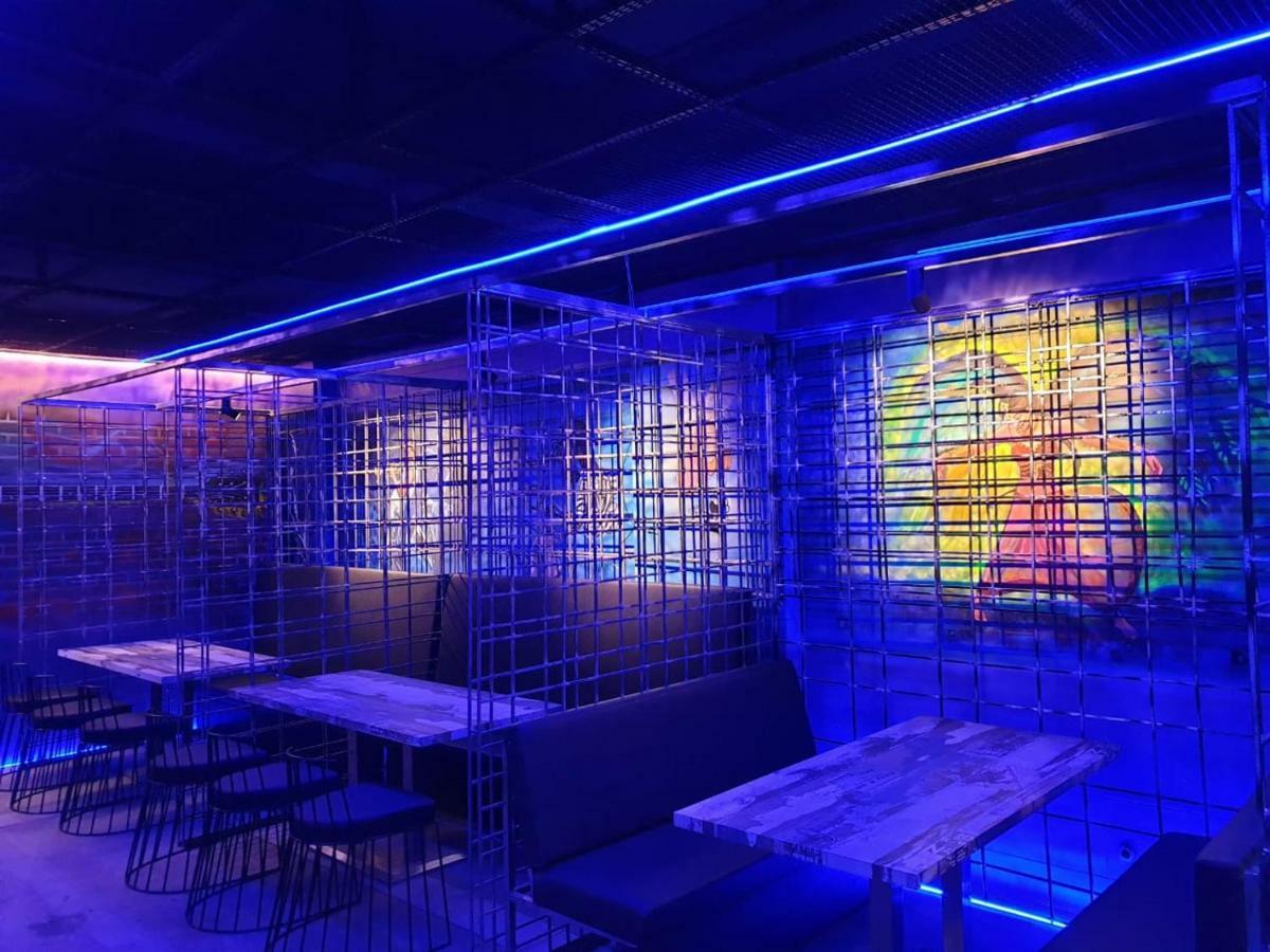 Virat Ambe Sports Club Hotel Ulhasznagar Kültér fotó